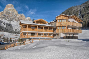 Villa Tony - Small Romantic Hotel Corvara